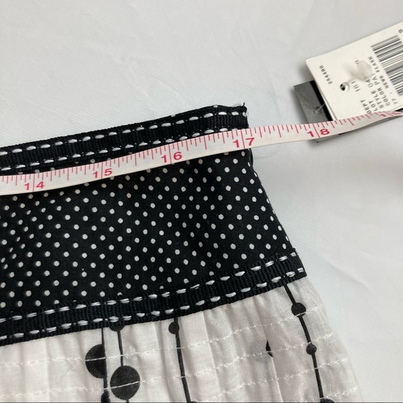 Brannan White with black and green floral accents Skirt, Sz - 10 - Picture 12 of 13